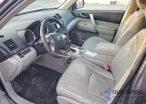 2012 Toyota Highlander Base из США, поврежденный, VIN 5TDBK3EHXCS130663